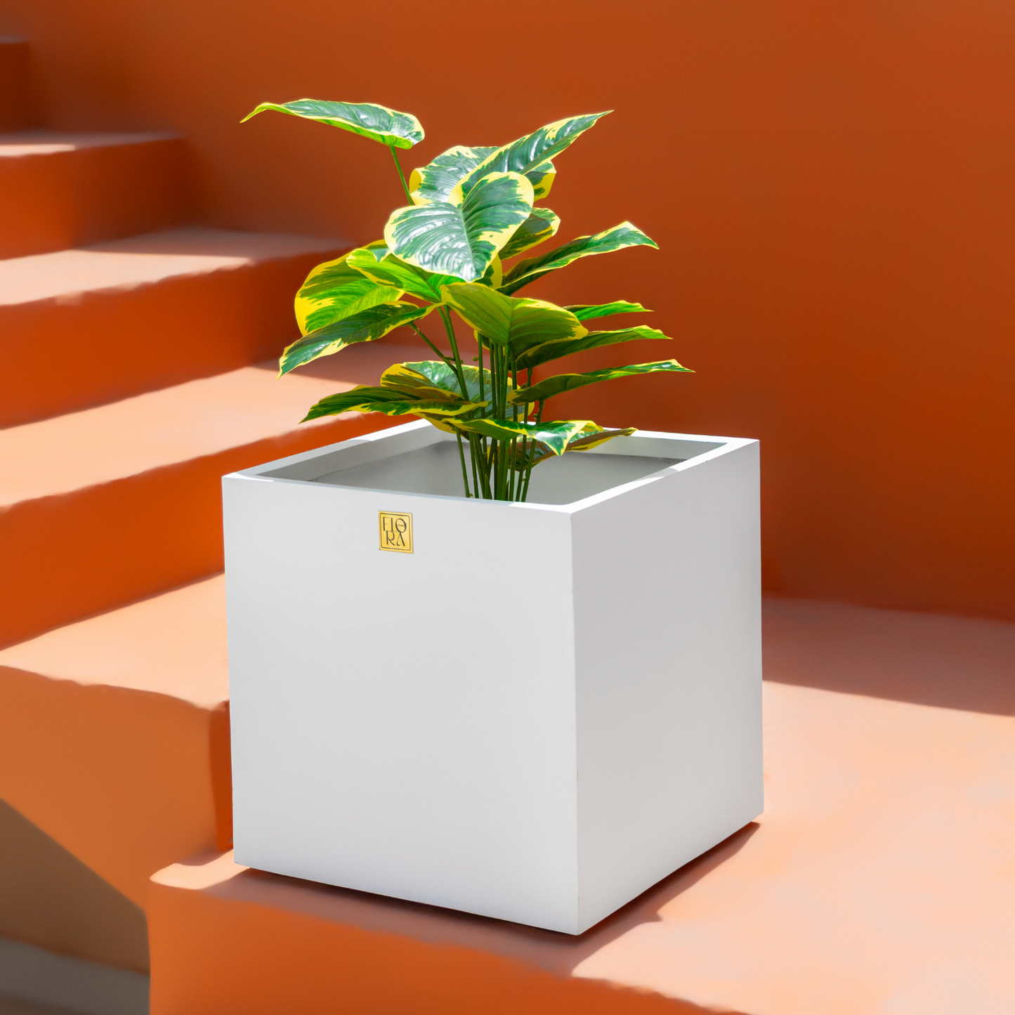 Mellan Cube Planter