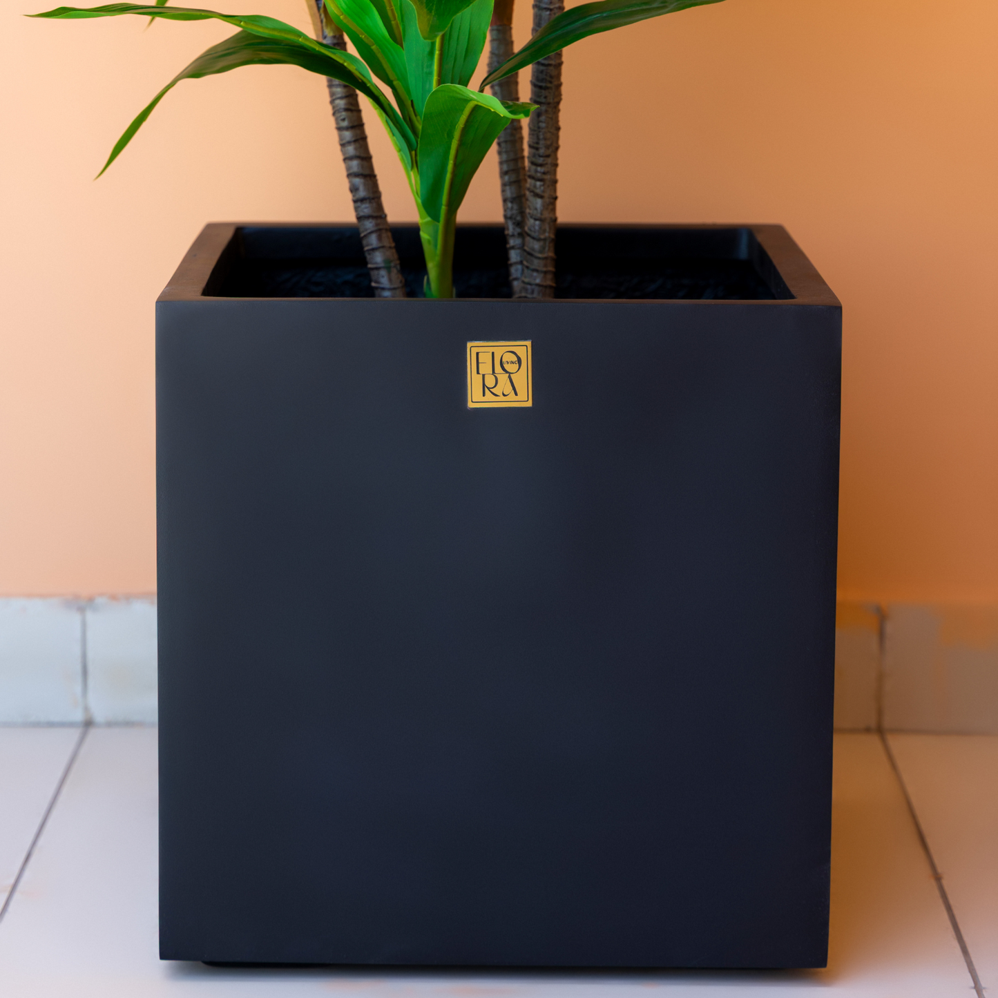 Mellan Cube Planter