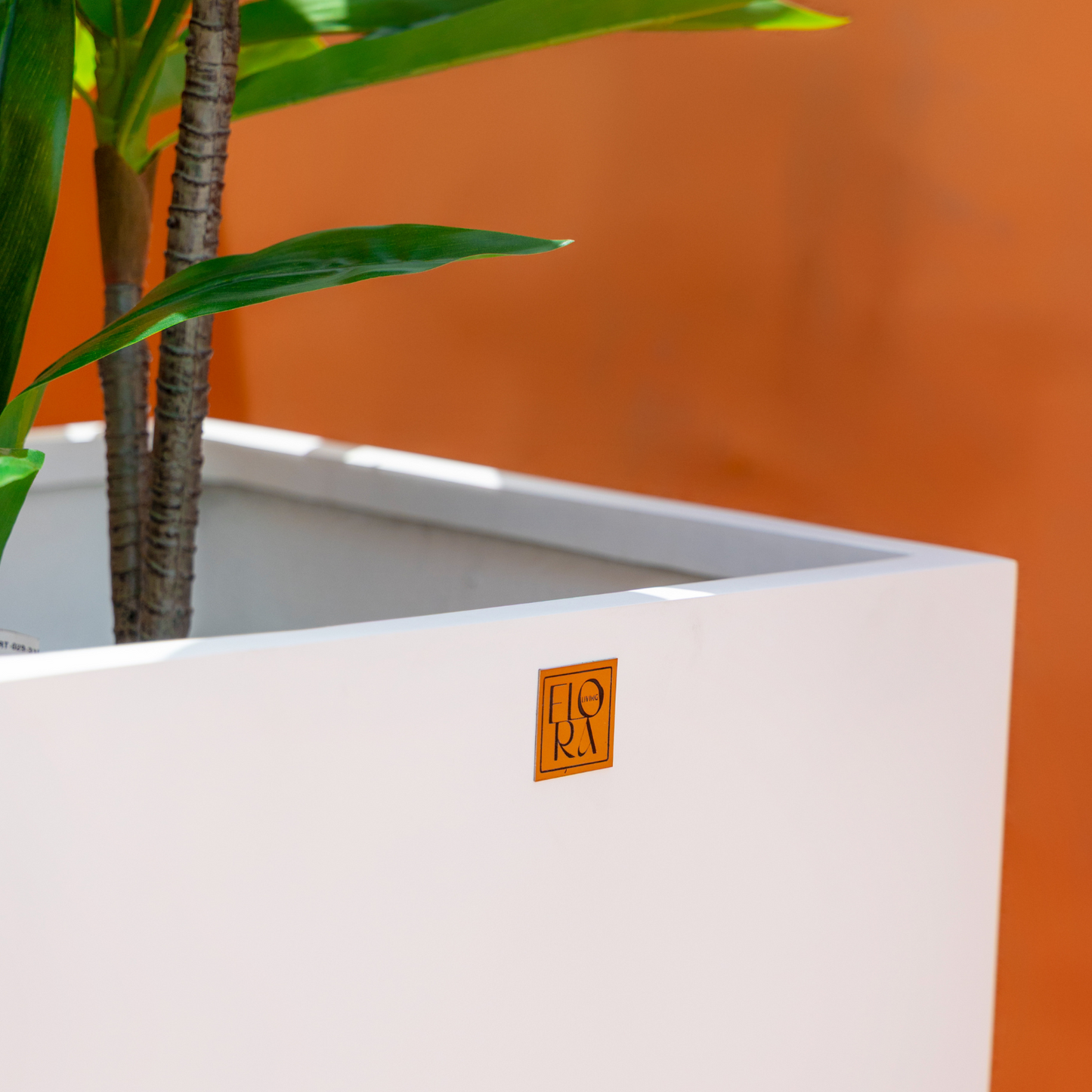 Mellan Cube Planter-white