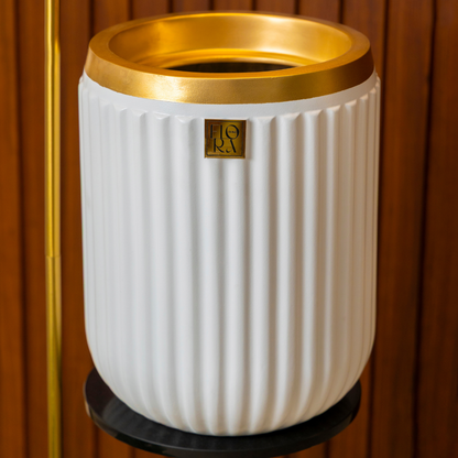 Söul Planter - White with golden rim