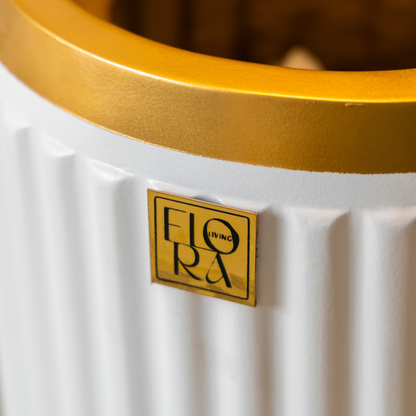 Söul Planter - White with golden rim