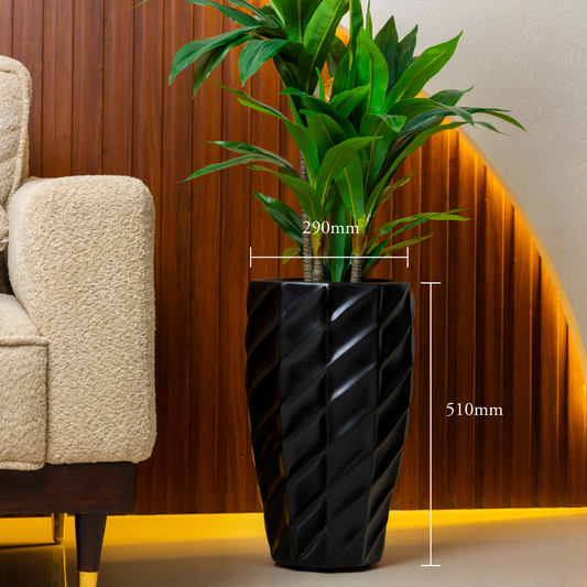 Ghurkin Planter - Black
